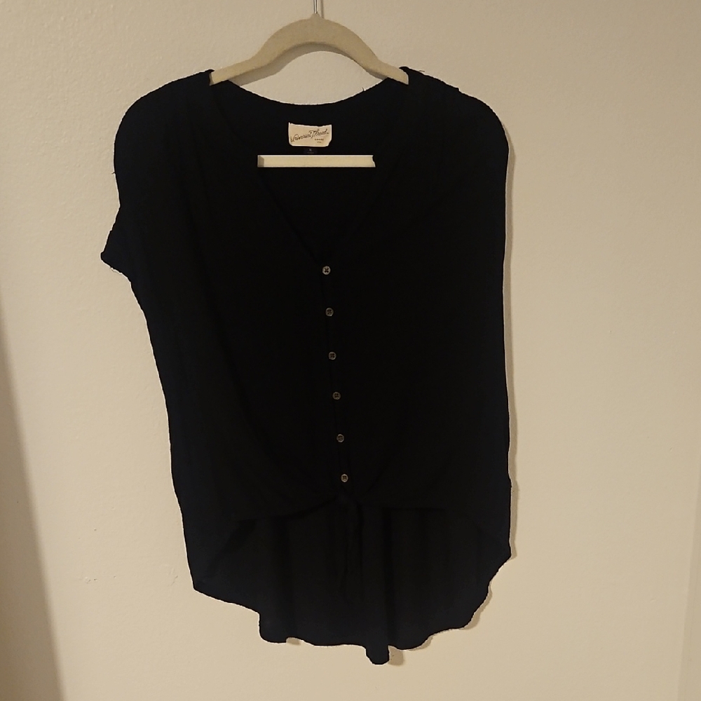 Universal Thread Black Button-Front Blouse
